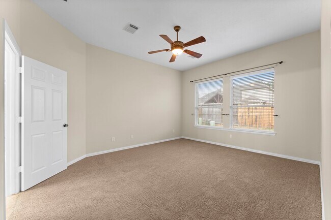 Building Photo - 31323 Trinity Park Ln