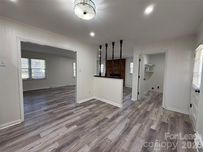 Building Photo - 201 Allison Dr