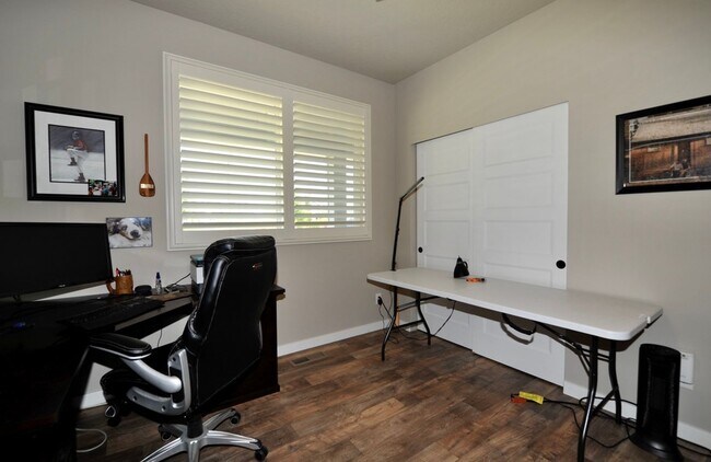 Building Photo - Gated Community in Soleil Parc/CDA Place