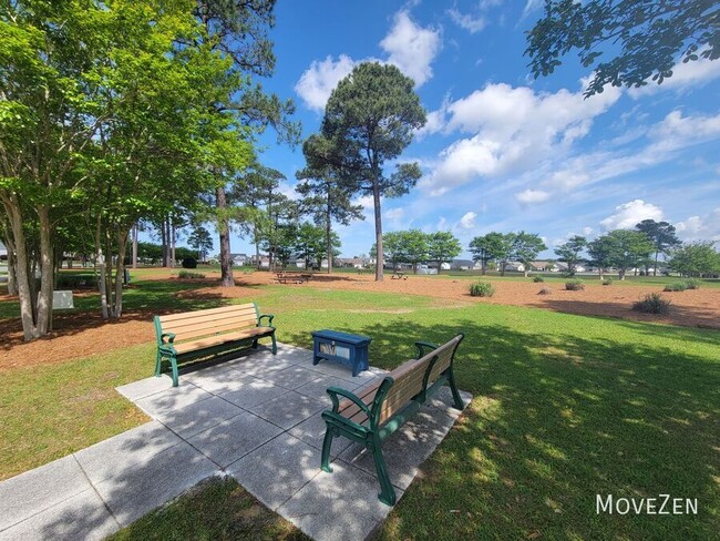 Building Photo - 1731 Pepperwood Way