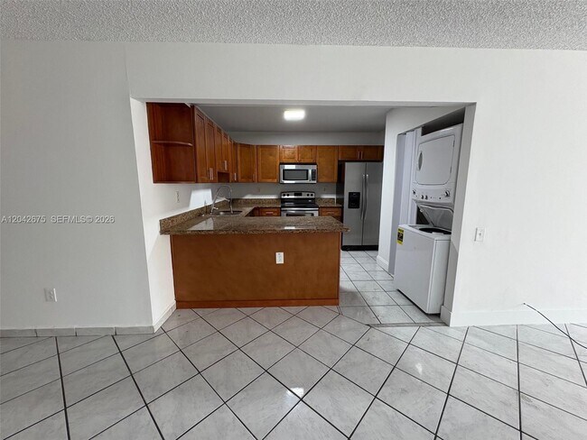 Building Photo - 6854 SW 114th Pl