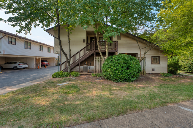 Building Photo - 4148 Meadowland Ct