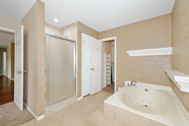 Building Photo - 17119 Kettle Creek Dr