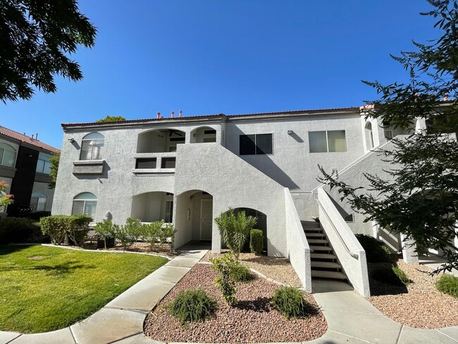 Primary Photo - Mission Ridge Condos-Gorgeous 2nd Floor Un...