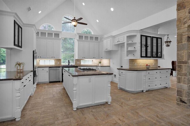 Building Photo - 36922 High Chaparral