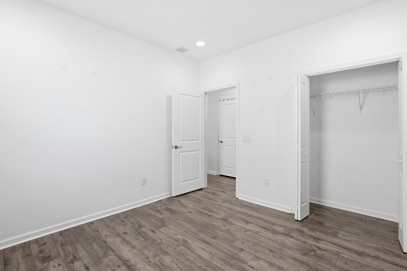 Building Photo - 8632 Tropics Ave