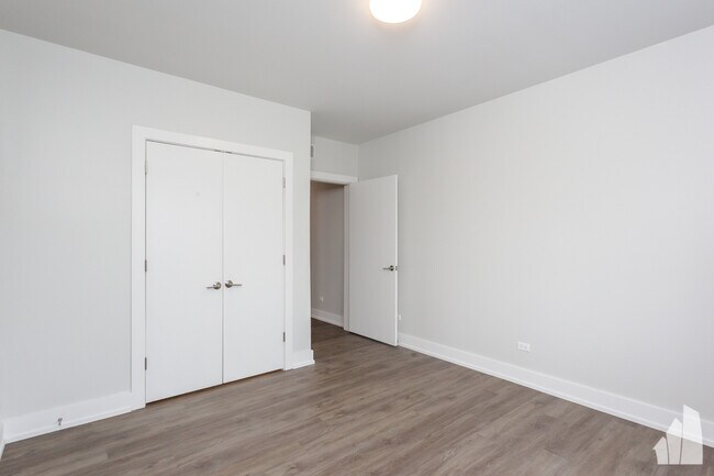 Building Photo - 2111 S Halsted St