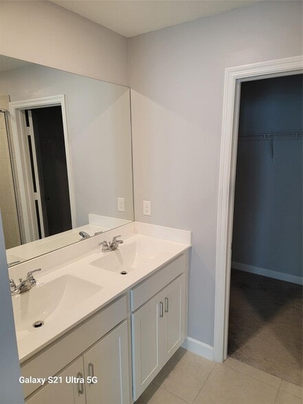 Building Photo - 4518 Dow Ln