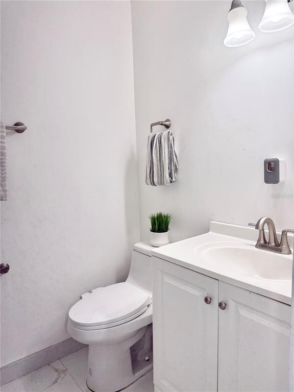 Building Photo - 5118 Tennis Ct Cir
