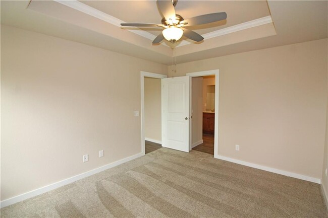 Building Photo - 1511 Purple Finch St