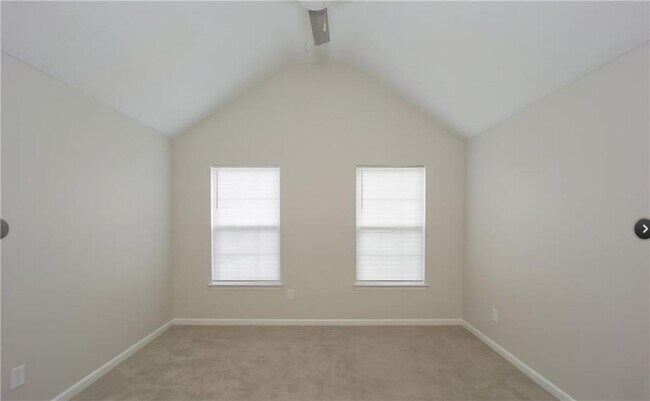 Building Photo - 833 Marie Trce