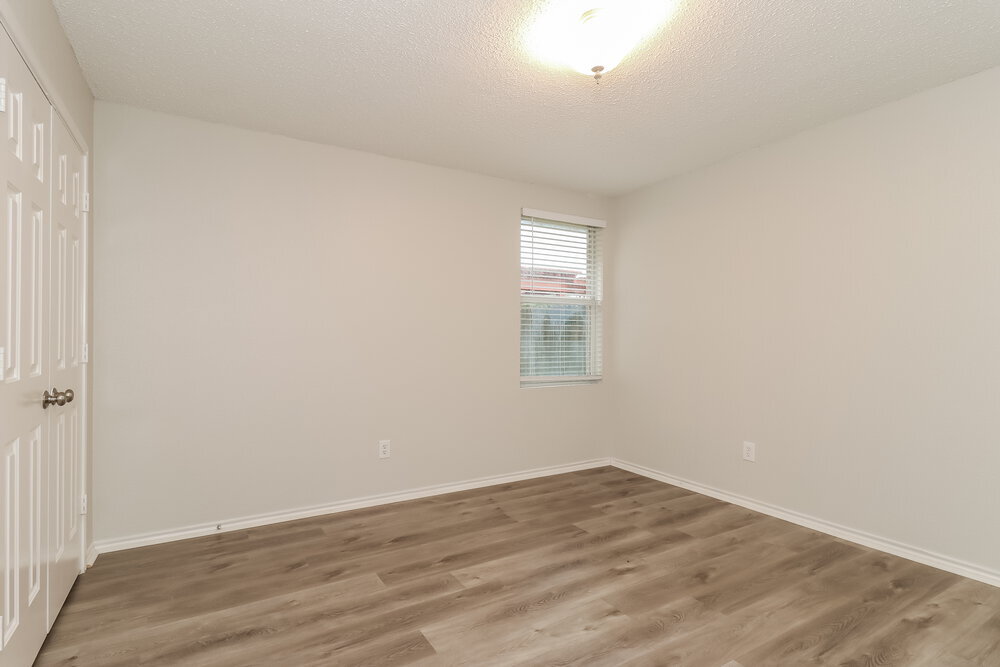 Building Photo - 637 Silvertop Rd
