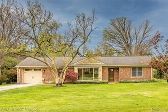 Building Photo - 16239 Madoline St