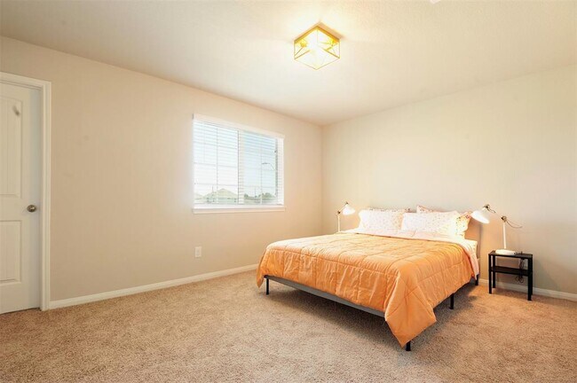 Building Photo - 24930 Adami Veduta Ct