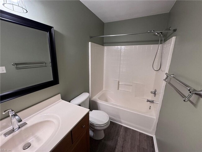 Building Photo - 114 Ellis Dr