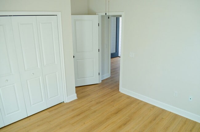 Building Photo - Savannah Station 3 Bedroom 2 Bath