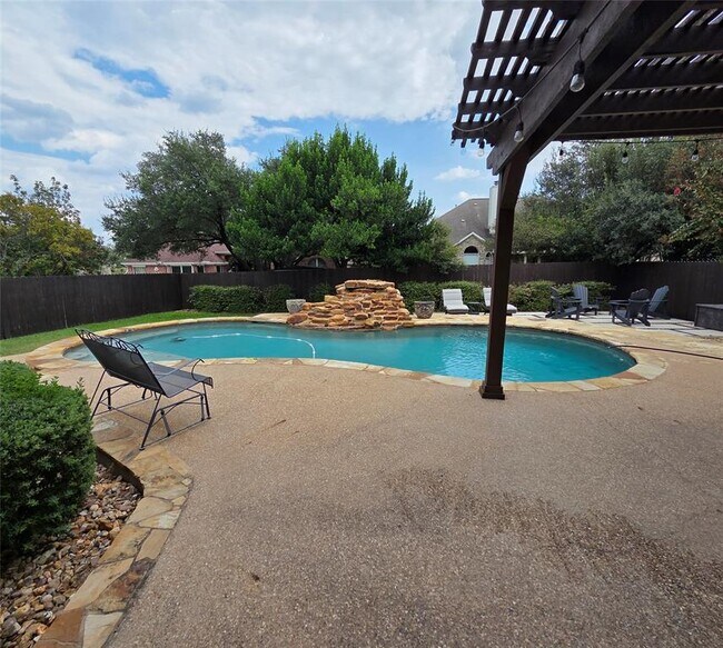 Building Photo - 8213 Endeavor Cir