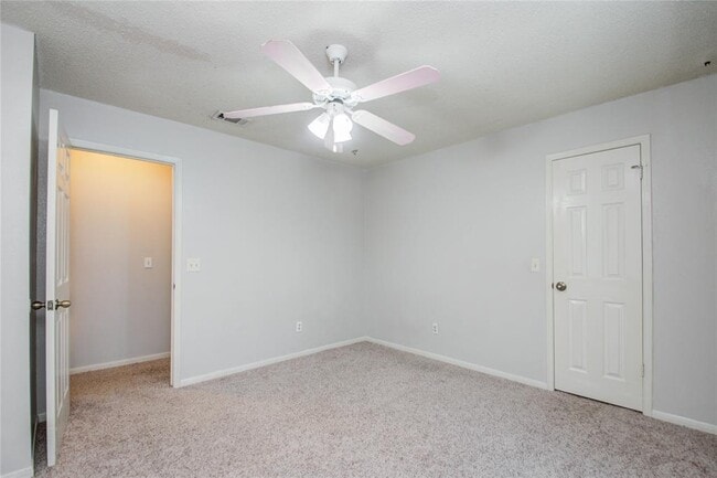 Building Photo - 7803 Maple Brook Ln