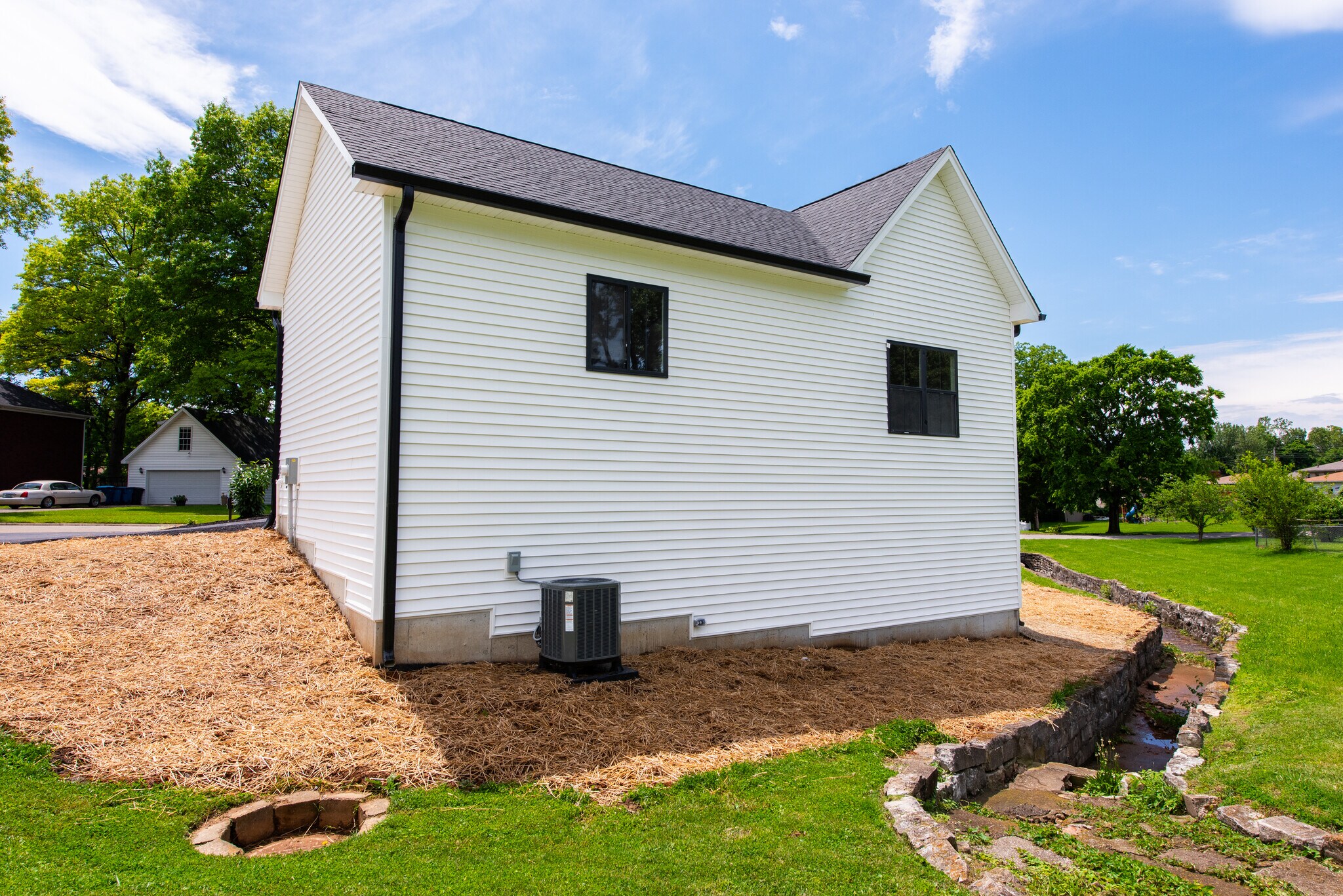 Building Photo - 8301 Acme Way