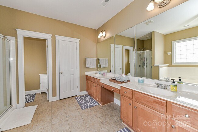 Building Photo - 16727 Spruell St