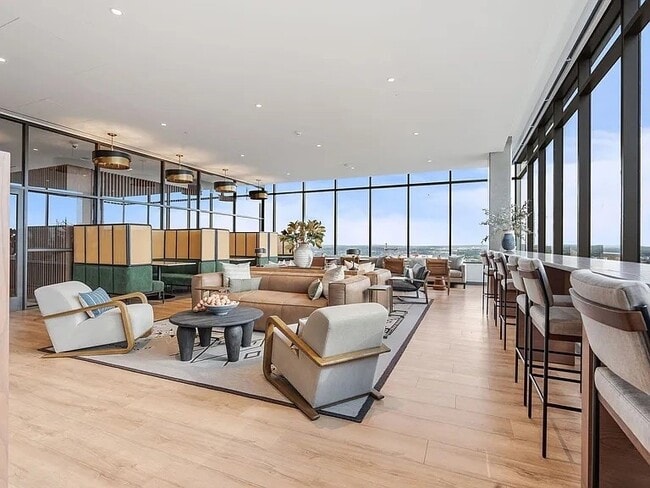 Building Photo - 1212 Demonbreun St