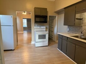 Building Photo - 262 Fond du Lac Ave