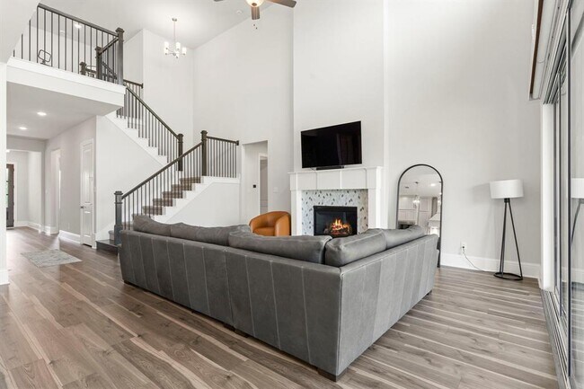 Building Photo - 316 Coldwater Creek Ct