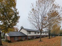 Building Photo - 2BD/1.5BA Unit at Northtowne Heights in Hi...