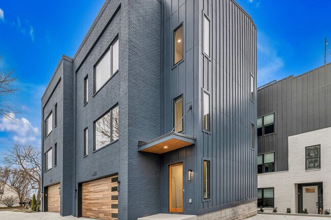 Building Photo - 554 Rosedale Ave