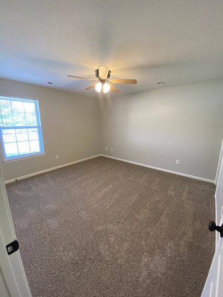 Bedroom - 220 SW Chartwell Cir