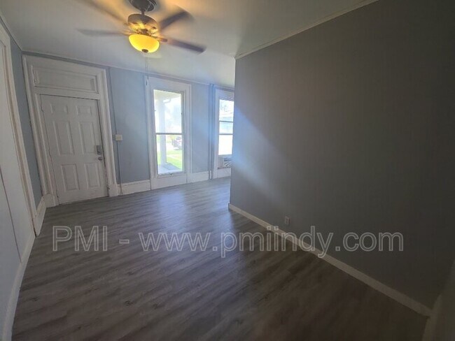 Building Photo - 103 E 2nd St