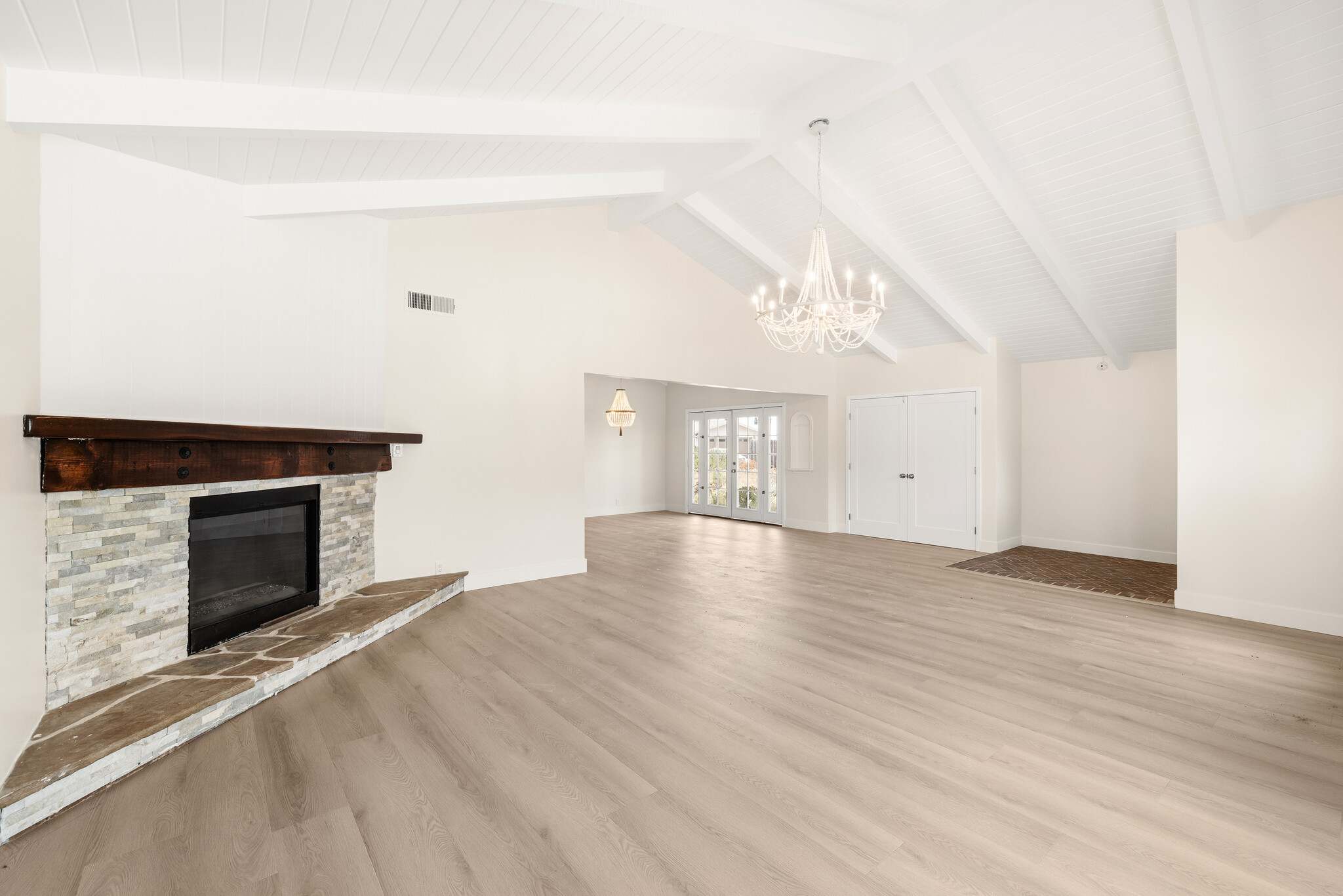 Building Photo - 4927 Oceanaire St