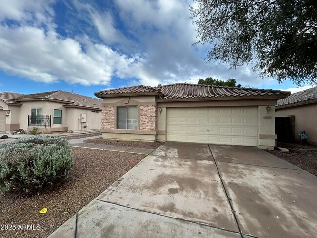 Building Photo - 10857 E Wier Ave