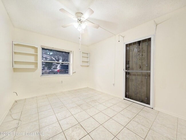 Building Photo - 190 E Olmstead Dr