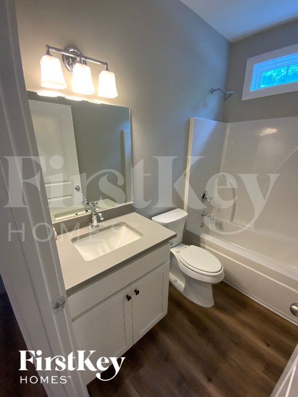 Building Photo - 3 Grier Ln