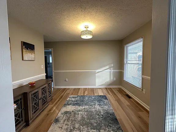 Building Photo - 2013 Mosley St