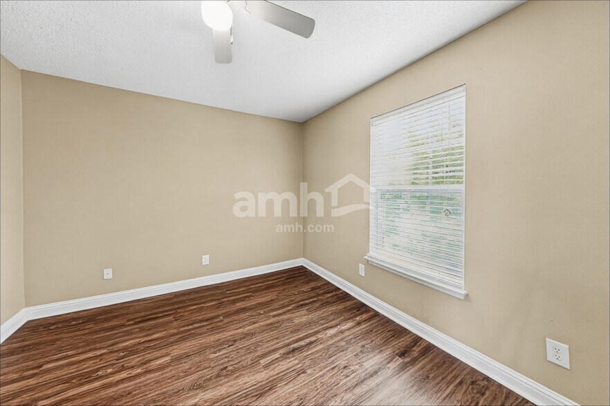Building Photo - 10442 Juniper Breeze Dr