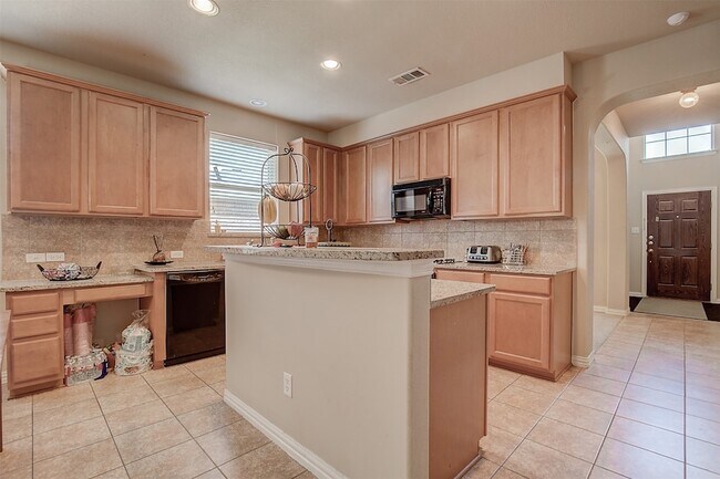 Building Photo - 2832 Gooseberry Dr