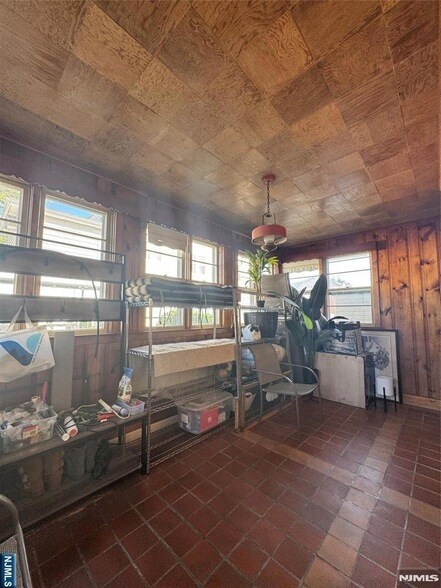 Building Photo - 602 Studio Rd
