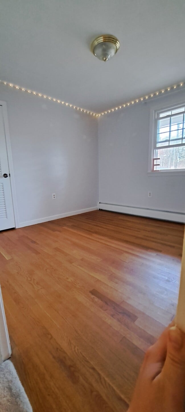 Building Photo - 18 Edgewood Ave