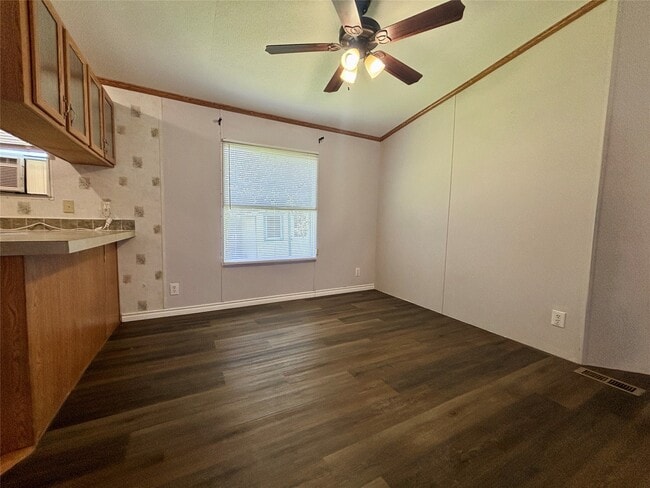 Building Photo - 12733 Pecan Tree Ct