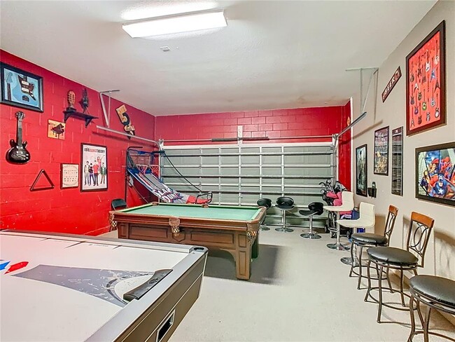 Building Photo - 334 Cadiz Loop