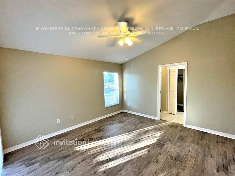 Building Photo - 6416 Bridgecrest Dr