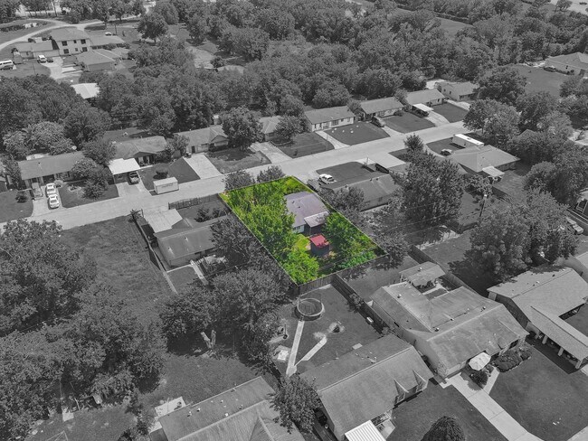 Building Photo - 5242 Greylog Dr