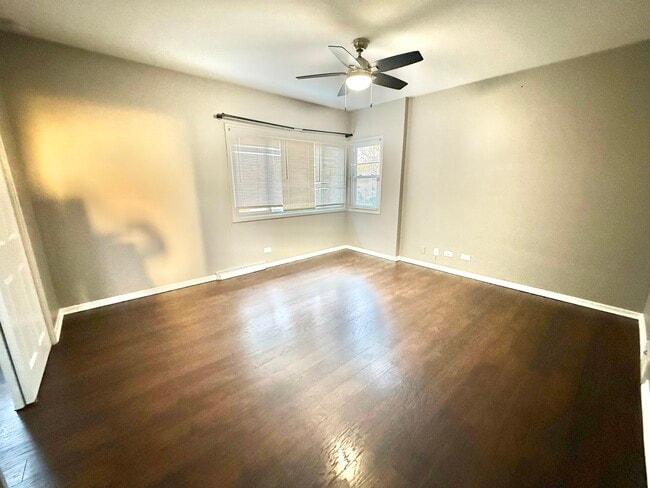 Building Photo - 4926 Crain St