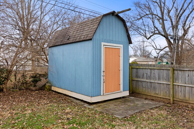 Building Photo - 622 Longview Dr