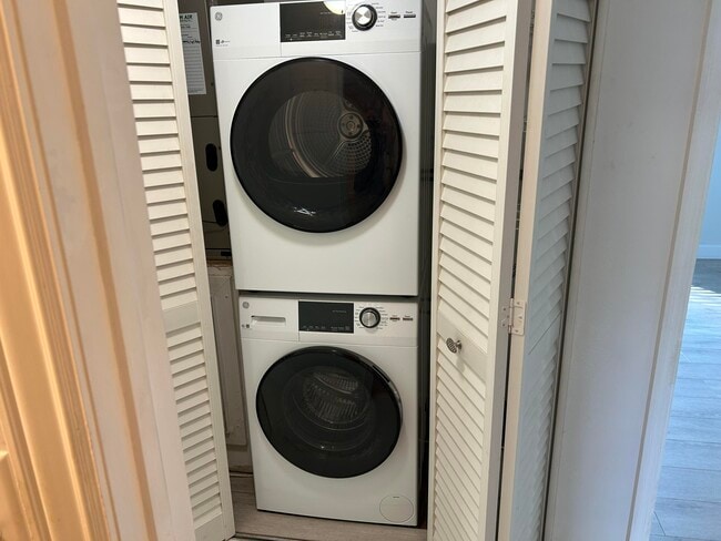 Building Photo - 6514 Spring Bottom Way