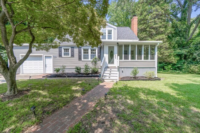 Primary Photo - 6040 Airway Ln