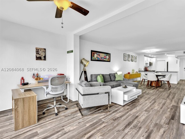 Building Photo - 2661 S Course Dr