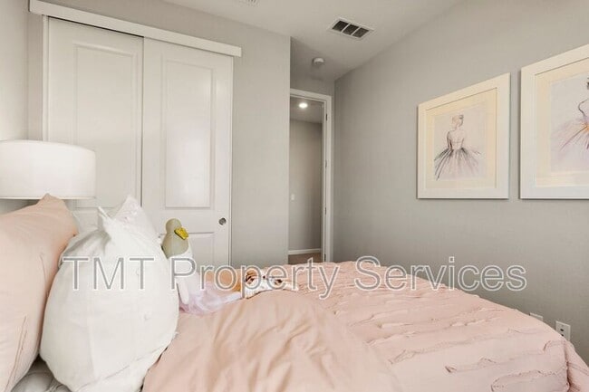 Building Photo - 4439 Rhone Walk